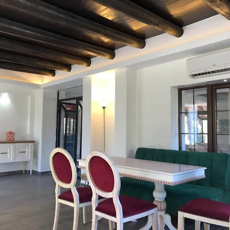 Alissa Boutique Hotel *